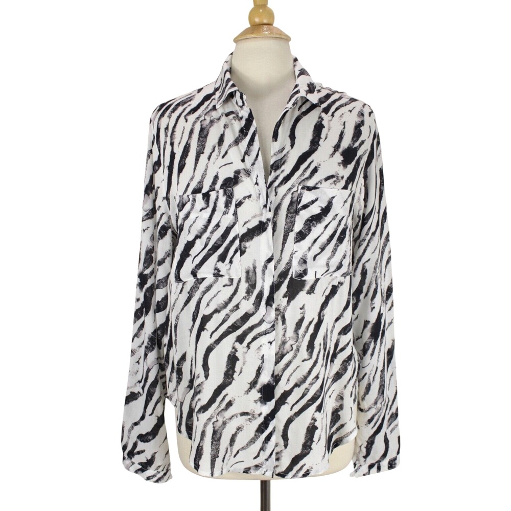 Anthropologie Cloth & Stone size M Zebra Print SHIRT Black‎ White Pockets